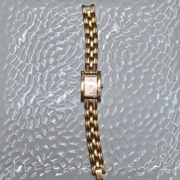 Titan watch. - Picture 2 of 9